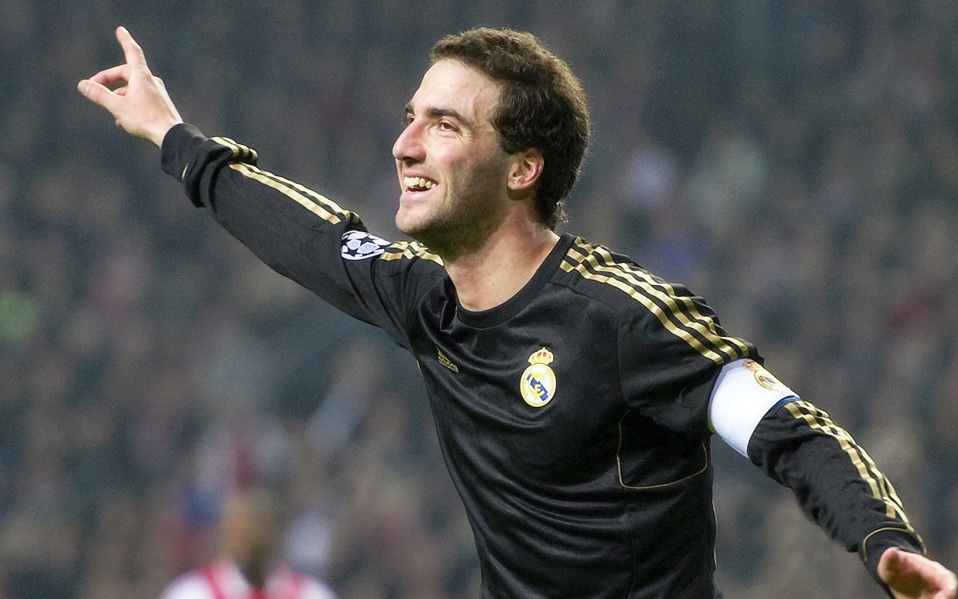 上海绿地势如破竹，战胜强敌晋级四强，上海绿地楼盘